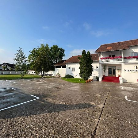 International Inn Paraćin Kültér fotó